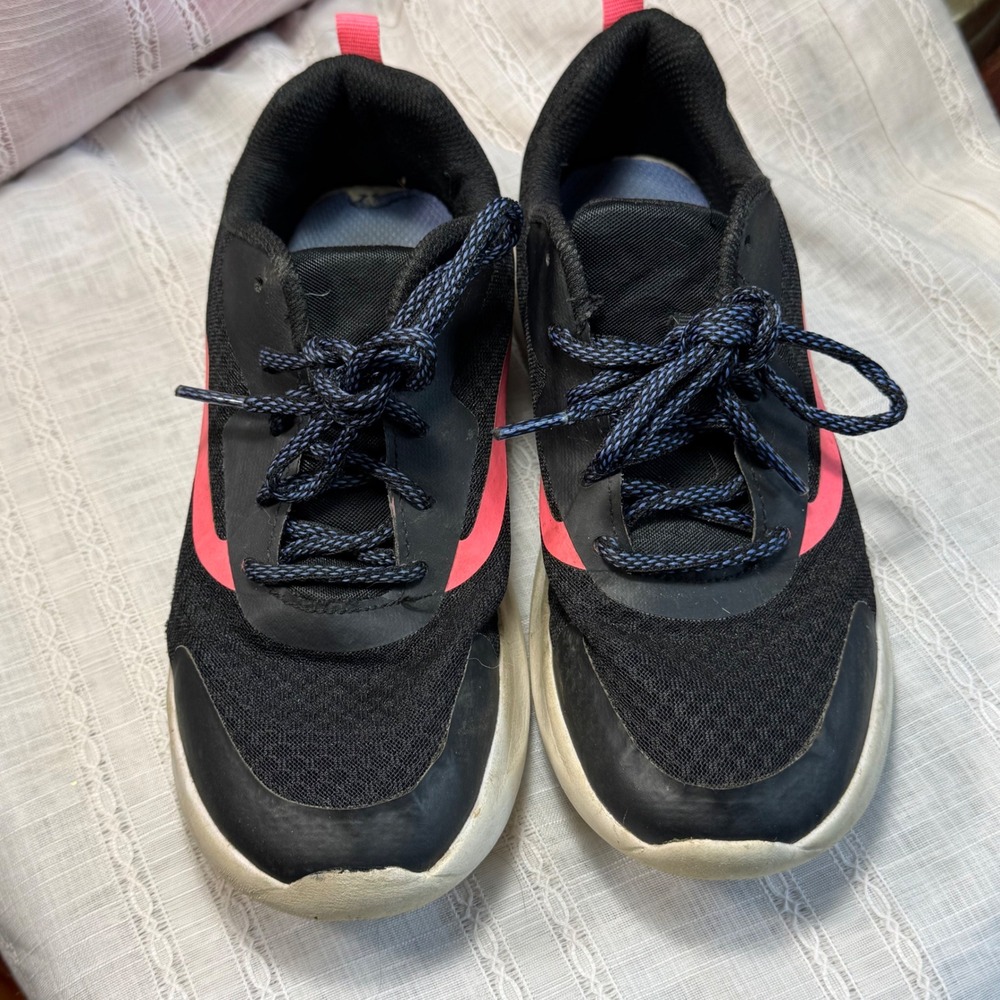 Kids Sneakers Size 4 Youth Black Pink Athletic Running Shoes